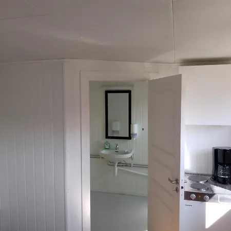 Tretten Og Motel *